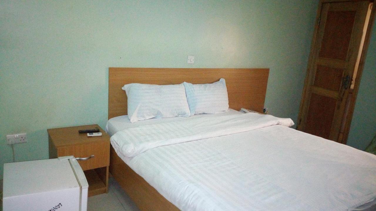 Mataan Hotel And Suites إبادان المظهر الخارجي الصورة