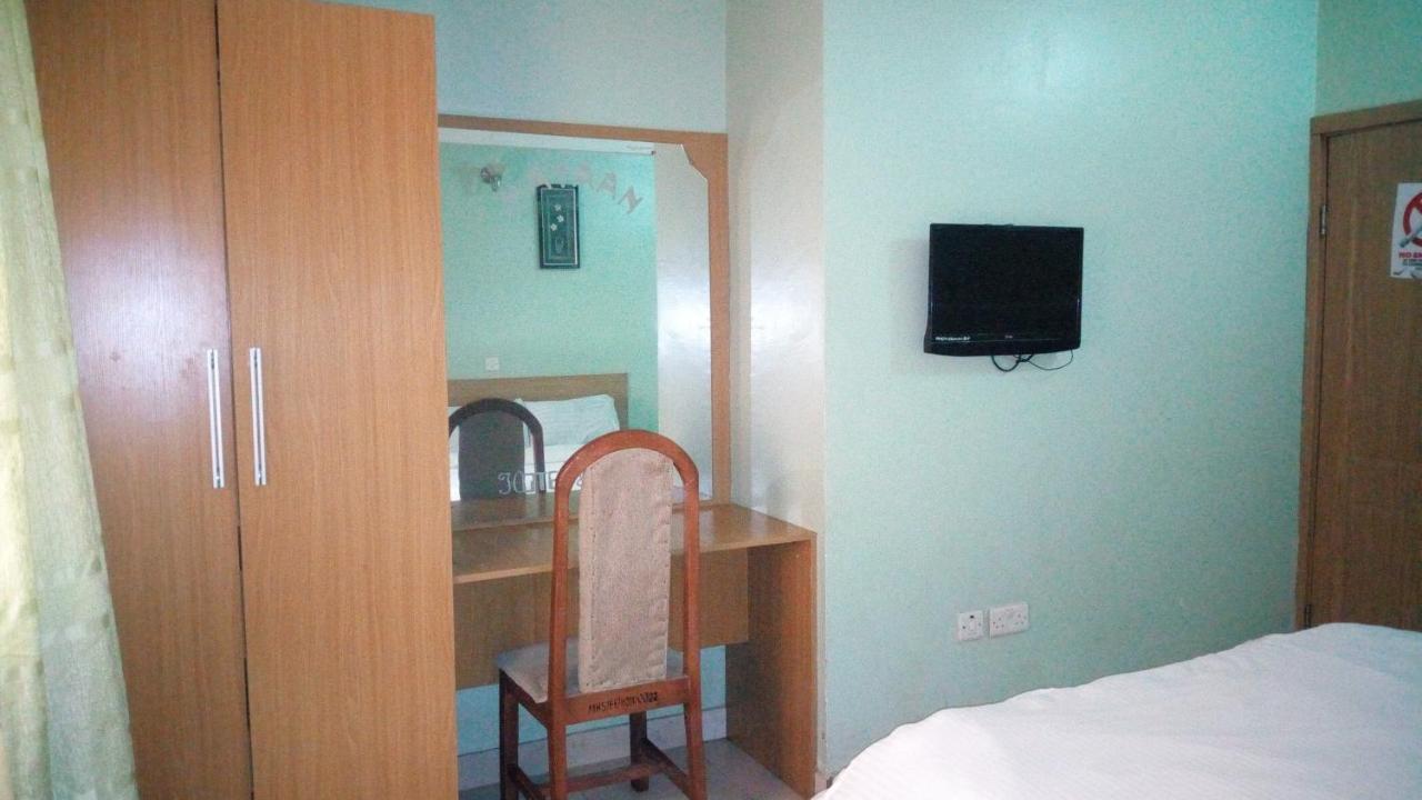 Mataan Hotel And Suites إبادان المظهر الخارجي الصورة