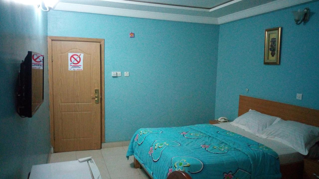 Mataan Hotel And Suites إبادان المظهر الخارجي الصورة